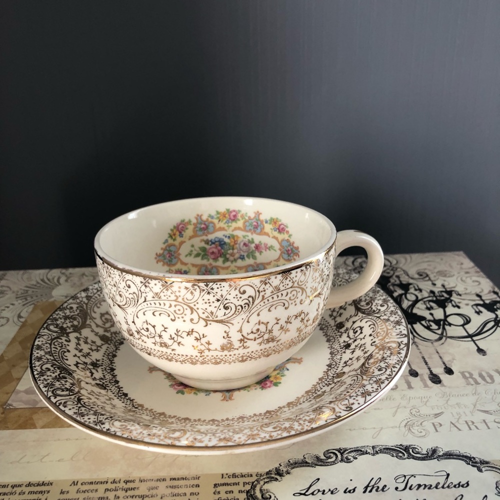 - - Parisian Center 22-k Gold Tea Cup & Saucer